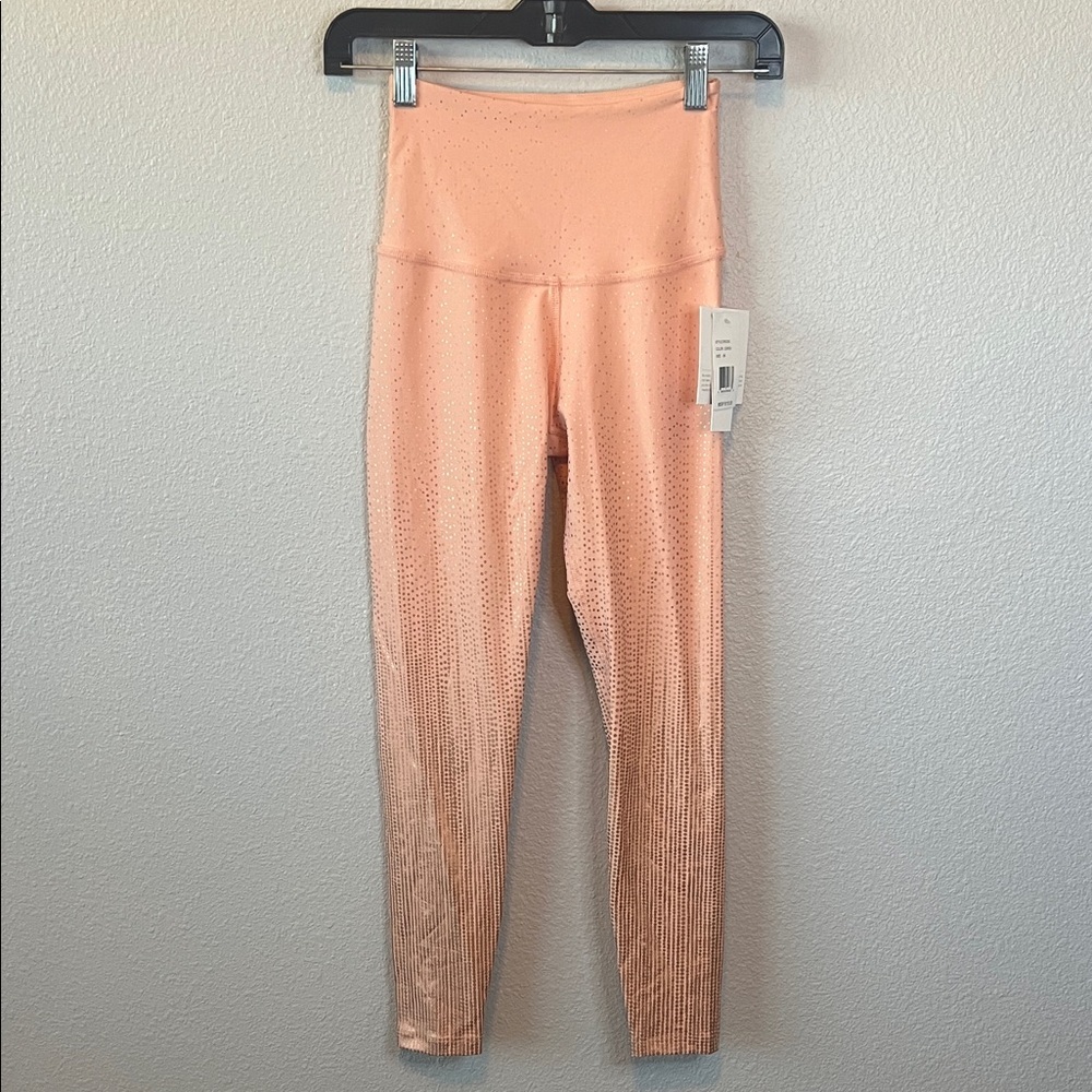 Beyond Yoga Shine Leggings Pink/Gold Print Size XS NWT - Picture 2 of 9